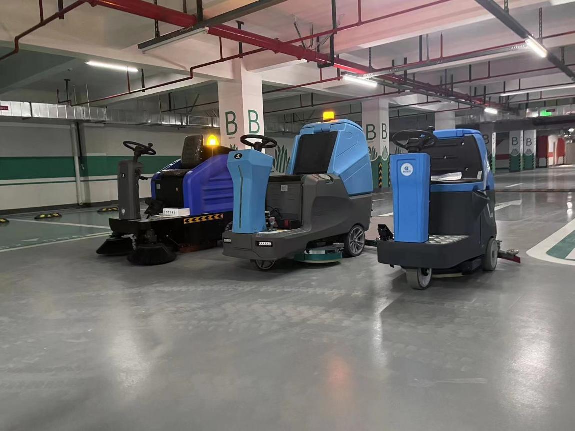 地下車庫(kù)/車站機(jī)場(chǎng)用洗地機(jī)